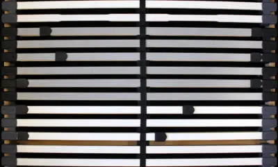 Lattenrost Bauchschlaefer Rechtes Bein Hoch Lattenrost Bauchschlaefer Rechtes Bein Hoch