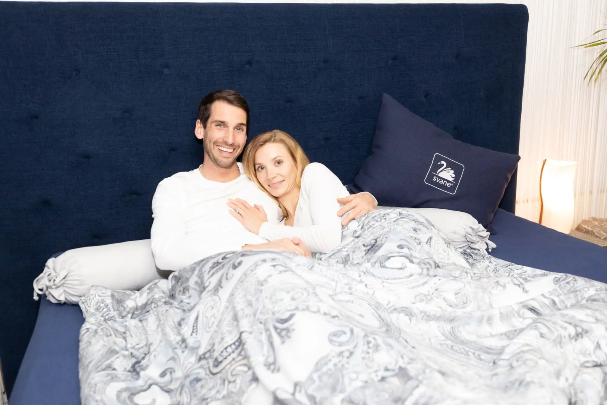 Unser Bett ist wie Wellness: Julia und Björn und BESTBED